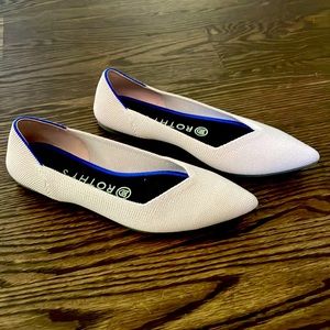 Rothy’s blush pointed flats size 7